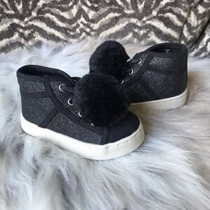The Children’s Place Toddler Sneakers ~ Size 5